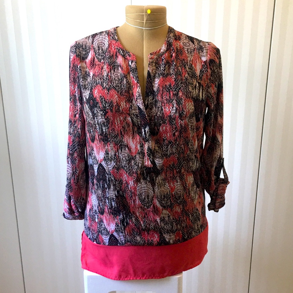 Zac & Rachel pink black white blouse Size S